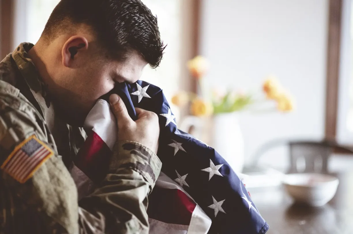 U.S. veteran honoring service and understanding veterans day paid holiday rights